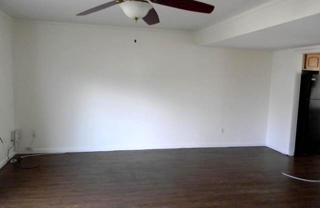 1837 SHARWOOD PLACE Gallery 3