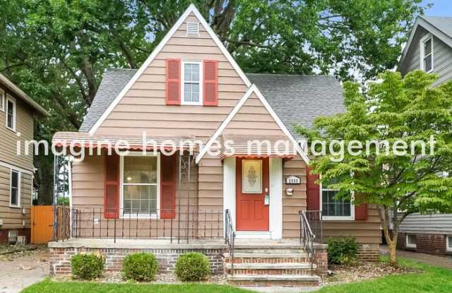 2080 Olive Avenue photos photos