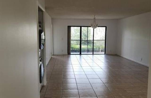 390 Racquet Club Road 204, Weston, FL 33326 Gallery 4