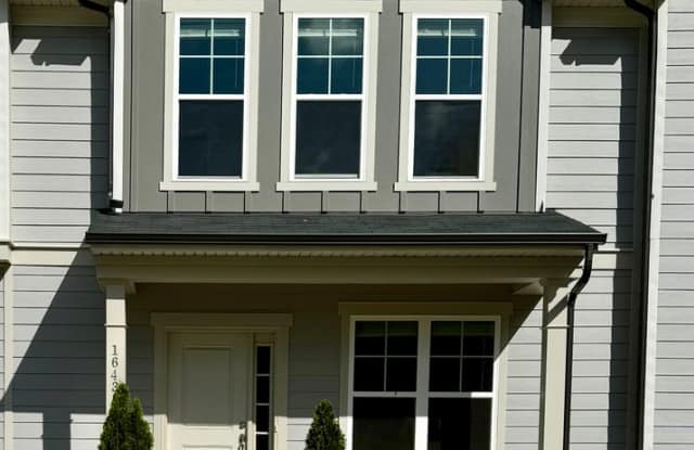 3BR/2.5B Townhouse in Pringle Towne - 16433 Leading Street, Charlotte, NC 28273