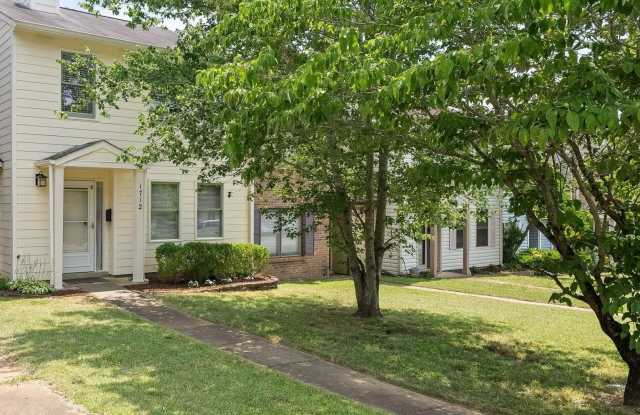 1712 Ward Avenue - 1712 Ward Avenue Northeast, Huntsville, AL 35801
