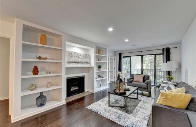 2 Bedroom 2 Bath in Buckhead - 3101 Pine Heights Drive Northeast, Atlanta, GA 30324