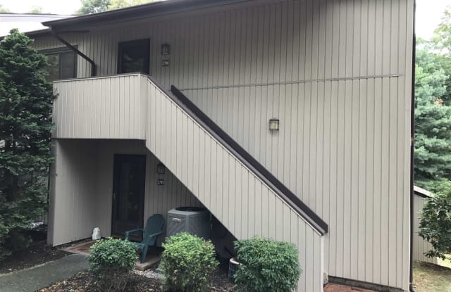 2706 FOX LN - 2706 Fox Ln, Poughkeepsie, NY 12603 2706 FOX LN - 2706 Fox Ln, Poughkeepsie, NY 12603