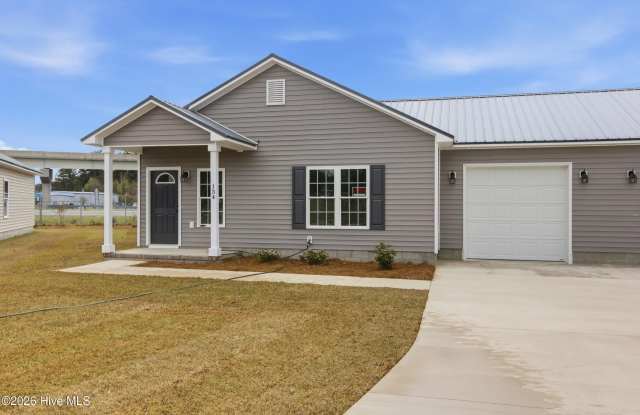 134 Macdonald Boulevard photos photos