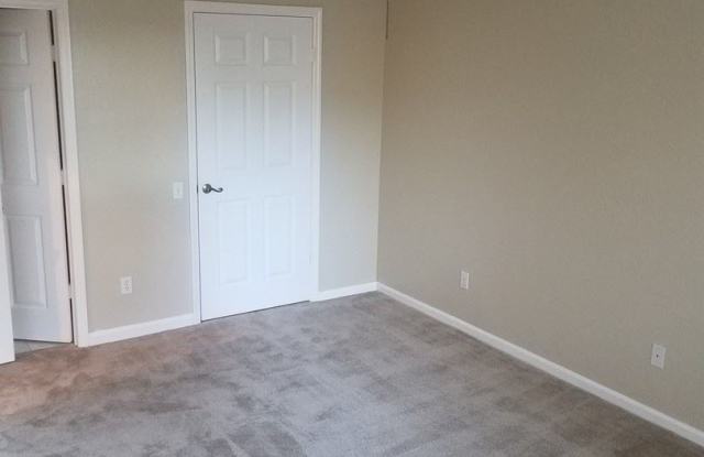 7135 YACHT BASIN AVE #214 Gallery 4
