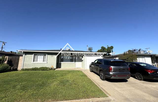 A Charming 3bd/1ba Fruitridge Manor Area Home with Garage photos photos