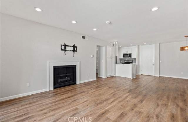 5301 Raintree Circle Gallery 1