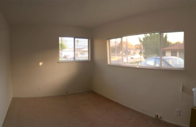 9307 Yolanda Ave - 9307 Yolanda Avenue, Los Angeles, CA 91324