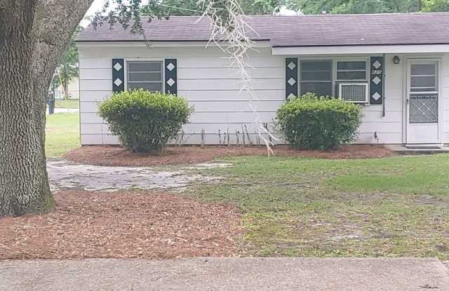 2BD, 1 BA Apartment for Rent Gallery 1
