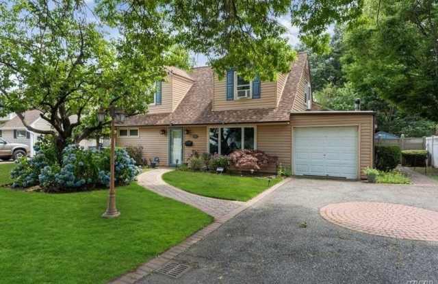 341 Pin Oak Lane photos photos