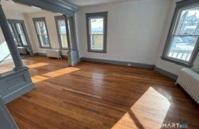 14 Guilfoile Street Gallery 1