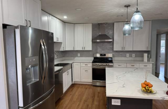 10012 Ellis Road photos photos