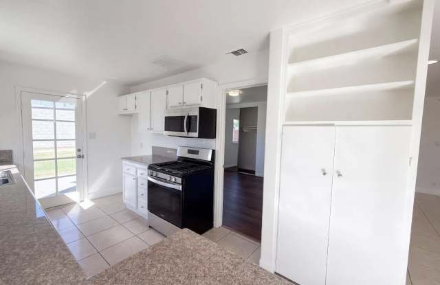 10606 Olson Dr Gallery 3