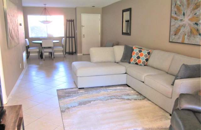 4303 E CACTUS Road Gallery 3