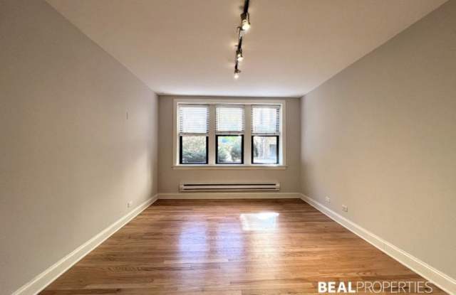 2323 N Rockwell Gallery 2