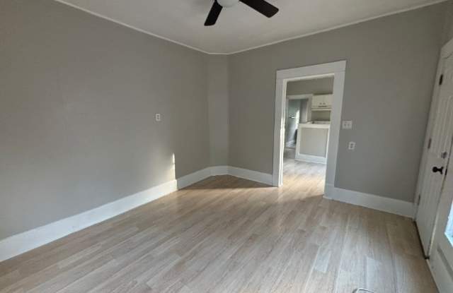 714 Reynolds Street - 716.5 Gallery 2