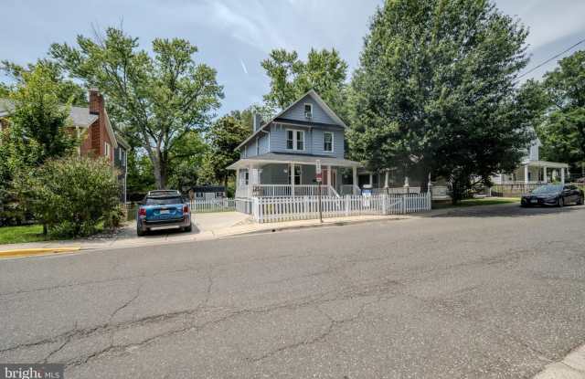 5204 42ND AVENUE photos photos