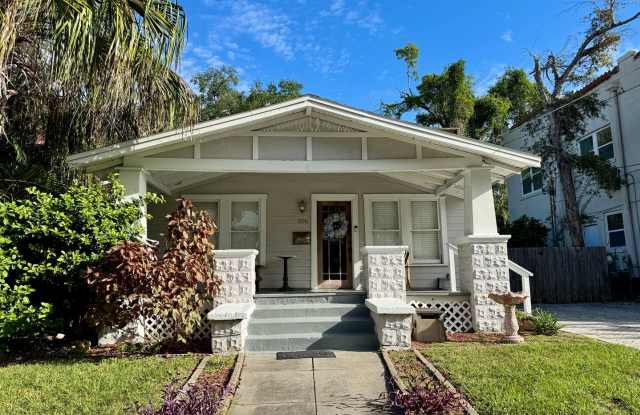 Great 3 Bed 2 Bath Home in Seminole Heights - 306 East Lambright Street, Tampa, FL 33604
