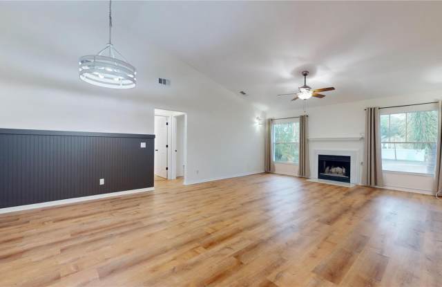 315 S EDISON Avenue Gallery 4