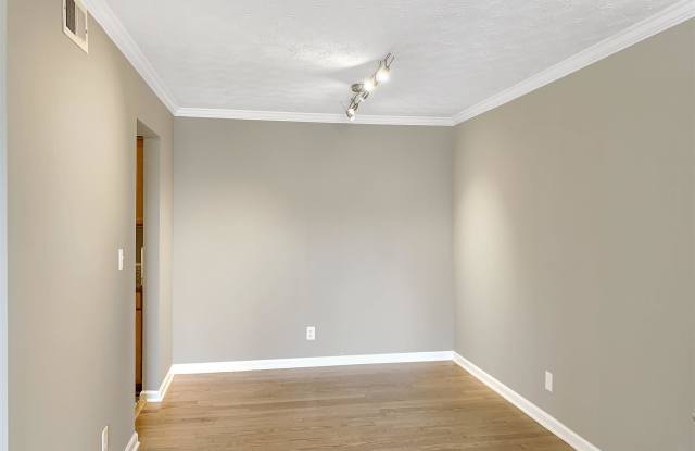 2905 Seven Pines Ln Gallery 4