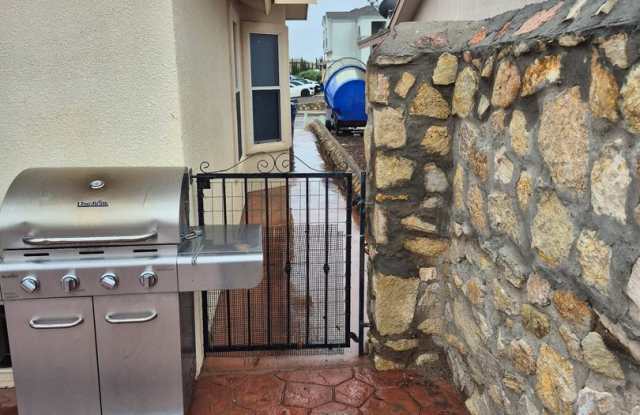 3 bedroom 2 bathroom beautiful rental ! Available now! Gallery 3