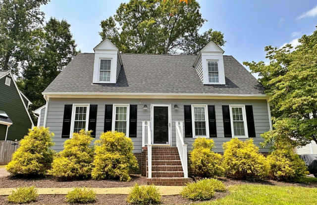 Updated Home in the Heart Of Chesterfield photos photos