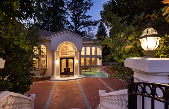 906 Glen Way - 906 Glen Way, Hillsborough, CA 94010