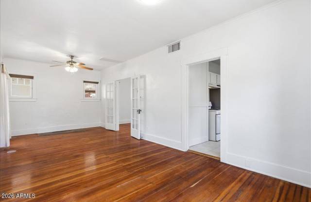 930 E CORONADO Road Gallery 3