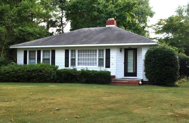 903 Sunset Drive, Laurinburg, NC 28352 - 903 Sunset Drive, Laurinburg, NC 28352