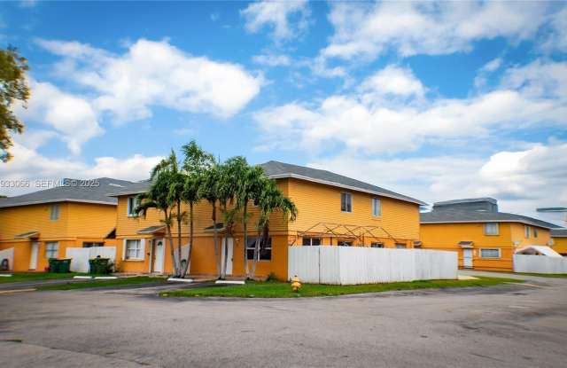 67 NE 12th Ave photos photos