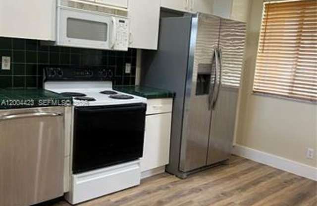 15851 SW 10th St th 15851 , Pembroke Pines, FL 33027 photos photos