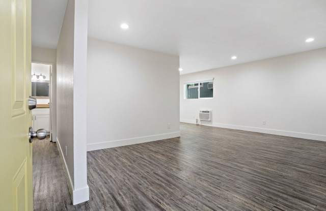 FH - Hilltop Apartments Gallery 4