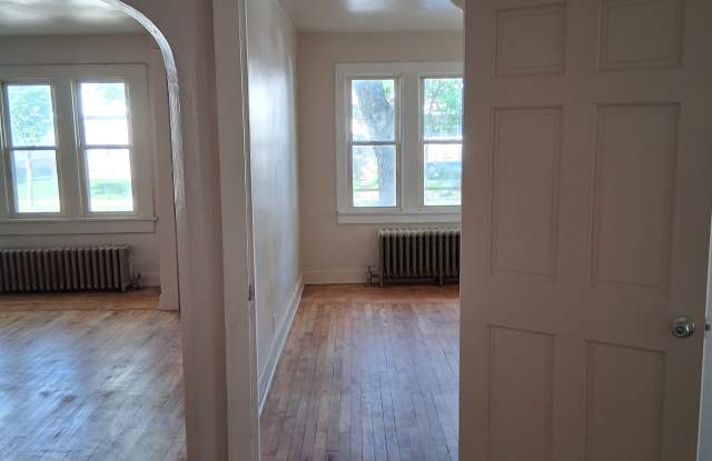 1708 S 81 St photos photos