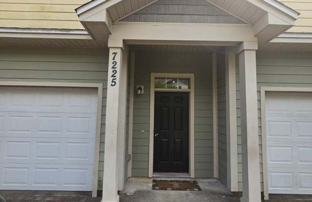 Modern Townhome in PCB – Resort-Style Living Near the Navy Base! *SPECIAL: 1/2 OFF 1st Month's Rent!* + *Military Incentive!* photos photos Modern Townhome in PCB – Resort-Style Living Near the Navy Base! *SPECIAL: 1/2 OFF 1st Month's Rent!* + *Military Incentive!* photos photos