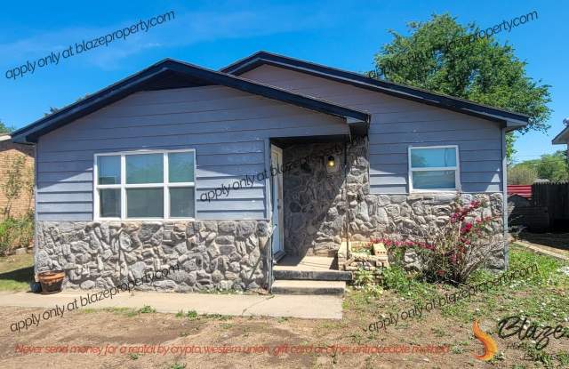 Beautiful remodeled North Heights 3/1 (30% off of first months rent) photos photos