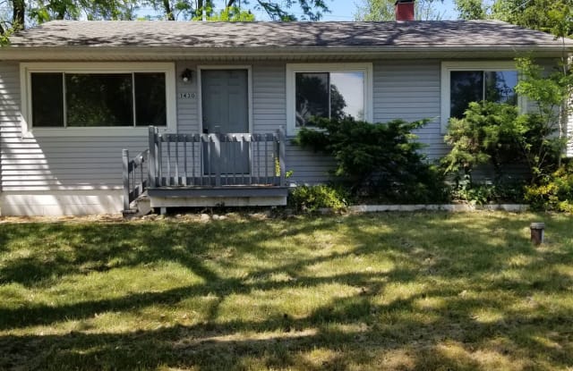 1430 Thurston St - 1430 Thurston Street, Wolverine Lake, MI 48390