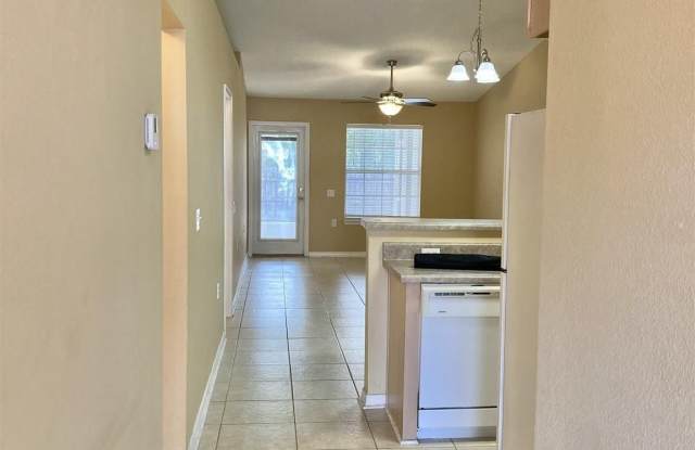 2470 Trailwood Dr Gallery 3