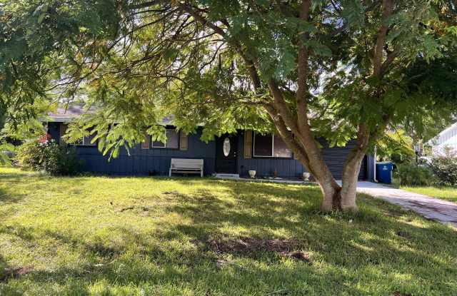 810 Vantage Street SE - 810 Vantage Street Southeast, Palm Bay, FL 32909