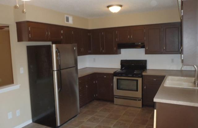 16506 Greenwald Court Gallery 3