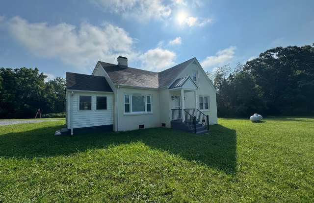 Updated Home, Gladys, VA photos photos