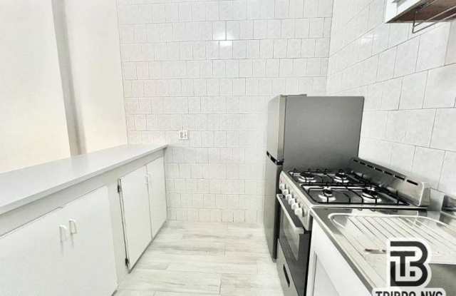 1993 Third Avenue photos photos