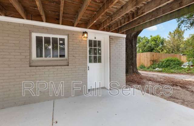 325 54th Avenue N - Unit D Gallery 4