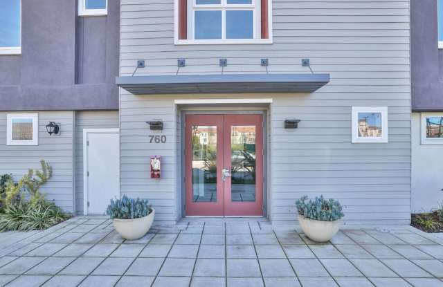 Milpitas Penthouse Condo 2 bed / 2 bath, modern and spacious, Close to 880/680 and BART photos photos