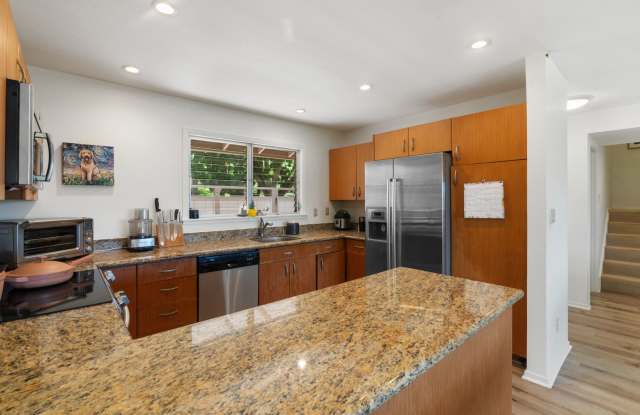 Stunning Lake View Townhome – 3 Bed, 2 Bath, with Wraparound Deck - 1148 Akipohe Street, Honolulu County, HI 96734