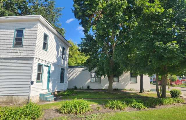 Available Sept 15th - 4 bedroom, 1 bath two story newly renovated home in desirable Williamson St neighborhood Gallery 1