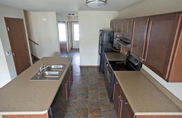 Western Townhomes - Affordable Housing Gallery 3