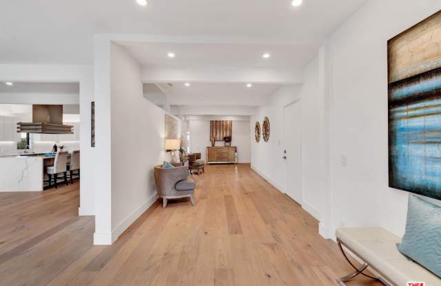 4556 MARTSON Drive Gallery 4