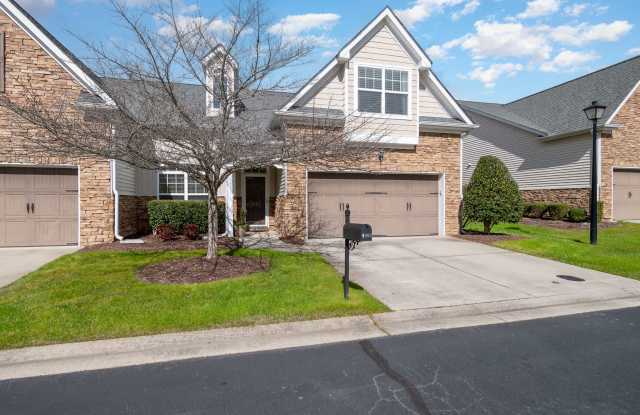 Beautiful Maintanance-Free 3 bedrooms 3 FULL baths Greensboro townhome + LOFT + 2 car-garage photos photos