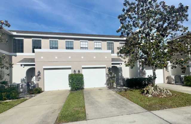 2 Bedroom 2,5 bath Sanford Townhome near the Sanford International Airport with 2 master suites, screened porch and a 1 car garage! photos photos