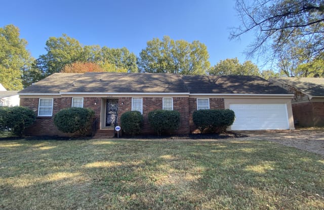 3070 Estes St - 3070 Estes Street, Memphis, TN 38115